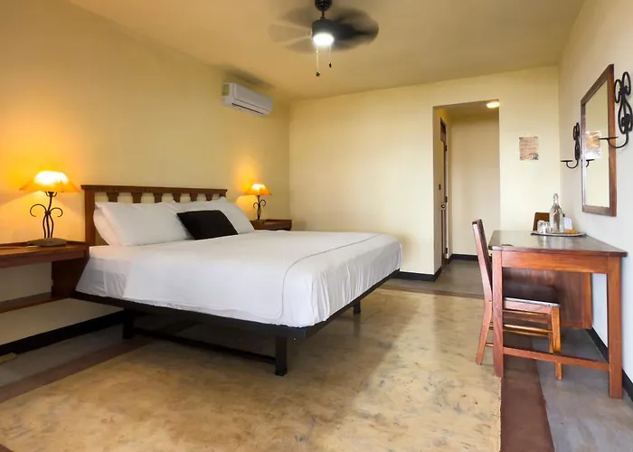 Arenal Hotel, Brewery & Farm Hotel 3*